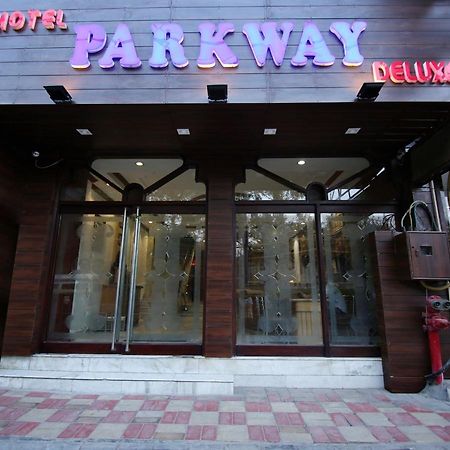 Hotel Parkway Deluxe New Delhi Eksteriør bilde