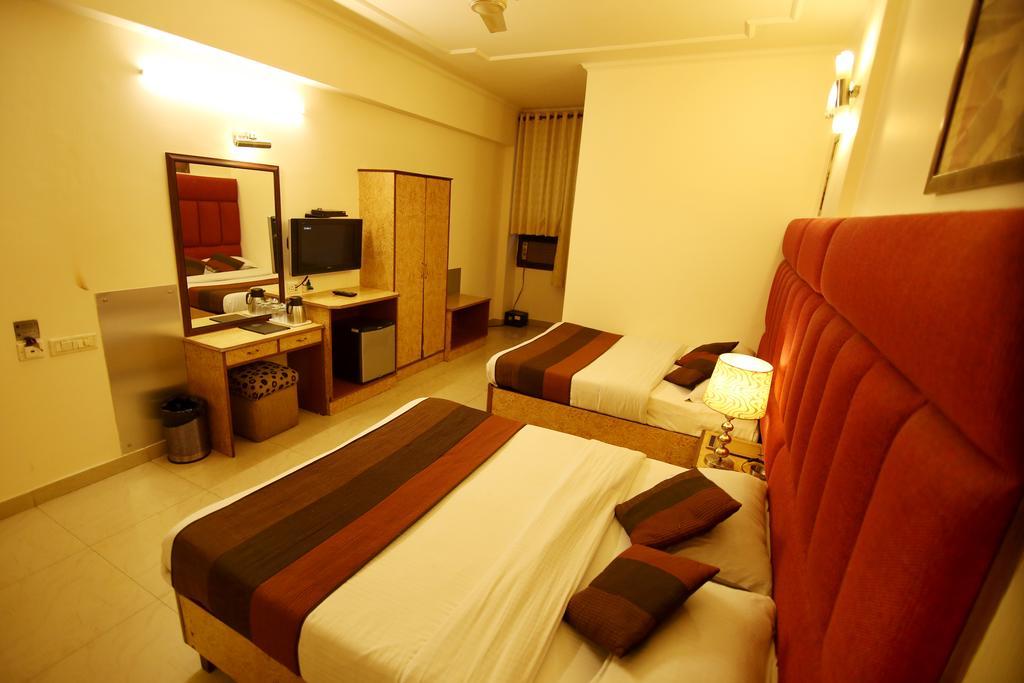 Hotel Parkway Deluxe New Delhi Eksteriør bilde