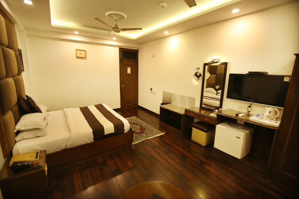 Hotel Parkway Deluxe New Delhi Eksteriør bilde