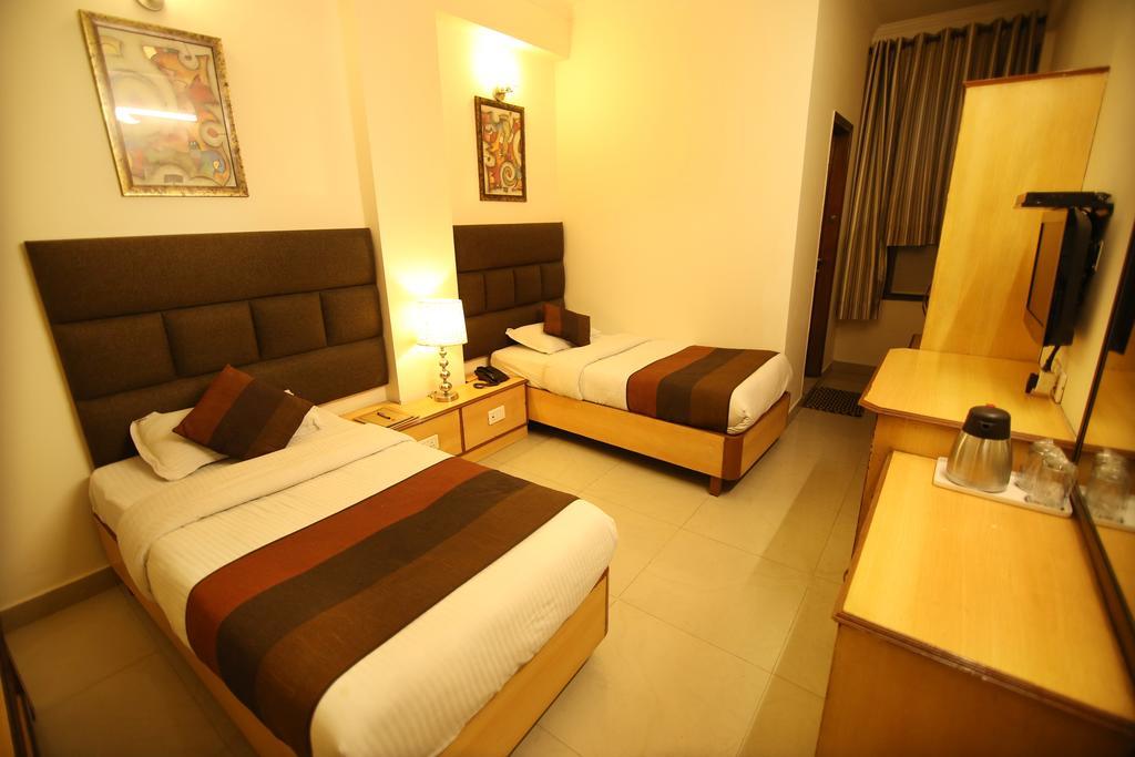 Hotel Parkway Deluxe New Delhi Eksteriør bilde