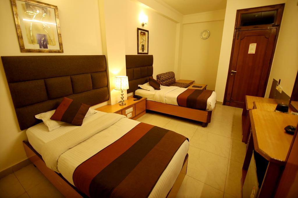 Hotel Parkway Deluxe New Delhi Eksteriør bilde