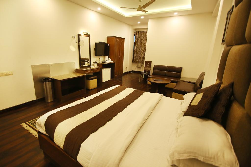 Hotel Parkway Deluxe New Delhi Eksteriør bilde