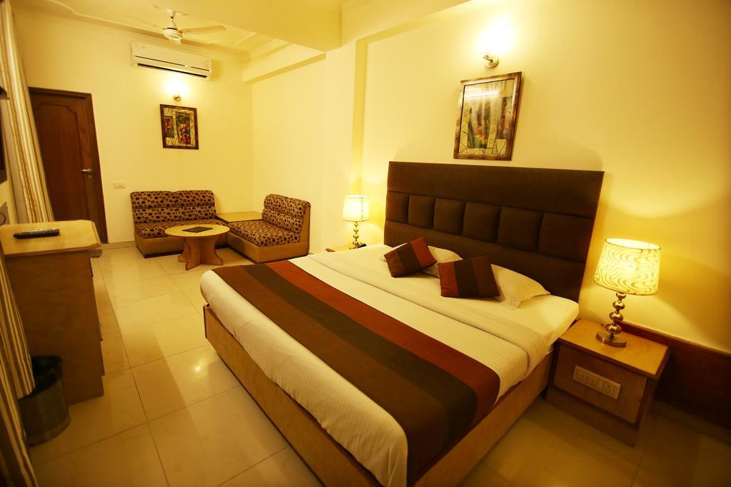 Hotel Parkway Deluxe New Delhi Eksteriør bilde