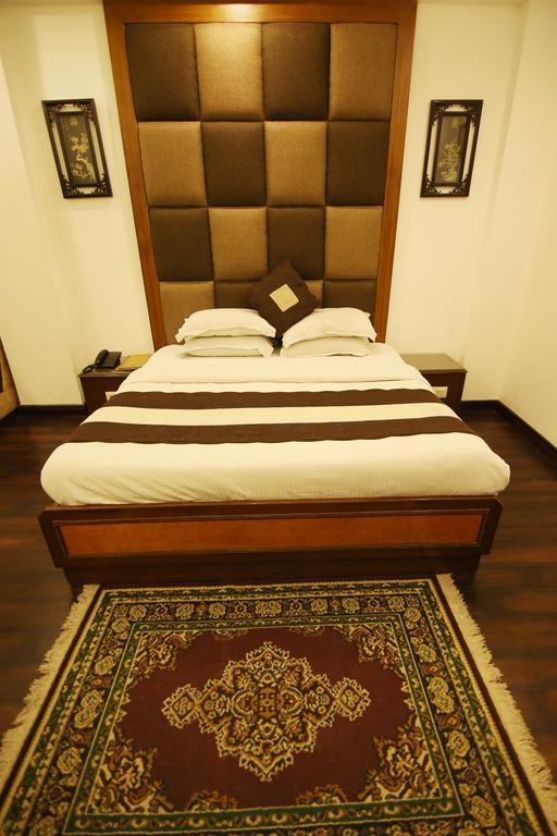 Hotel Parkway Deluxe New Delhi Eksteriør bilde