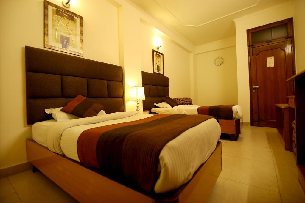 Hotel Parkway Deluxe New Delhi Eksteriør bilde