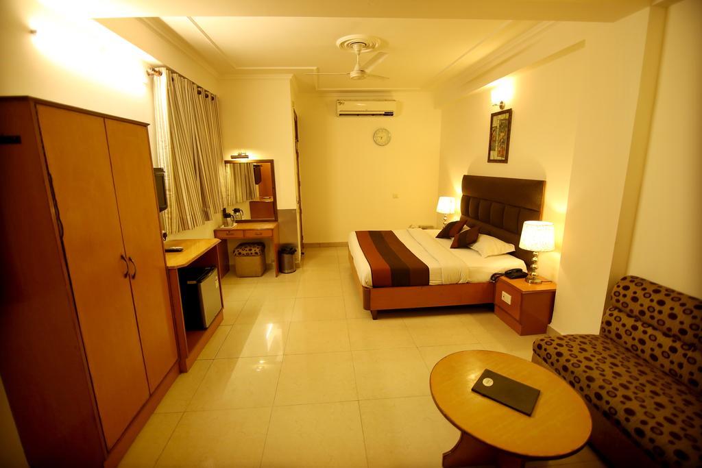 Hotel Parkway Deluxe New Delhi Eksteriør bilde