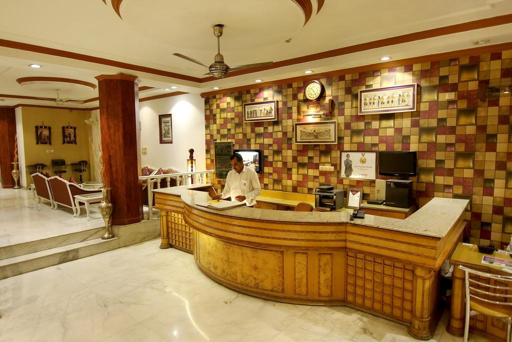 Hotel Parkway Deluxe New Delhi Eksteriør bilde
