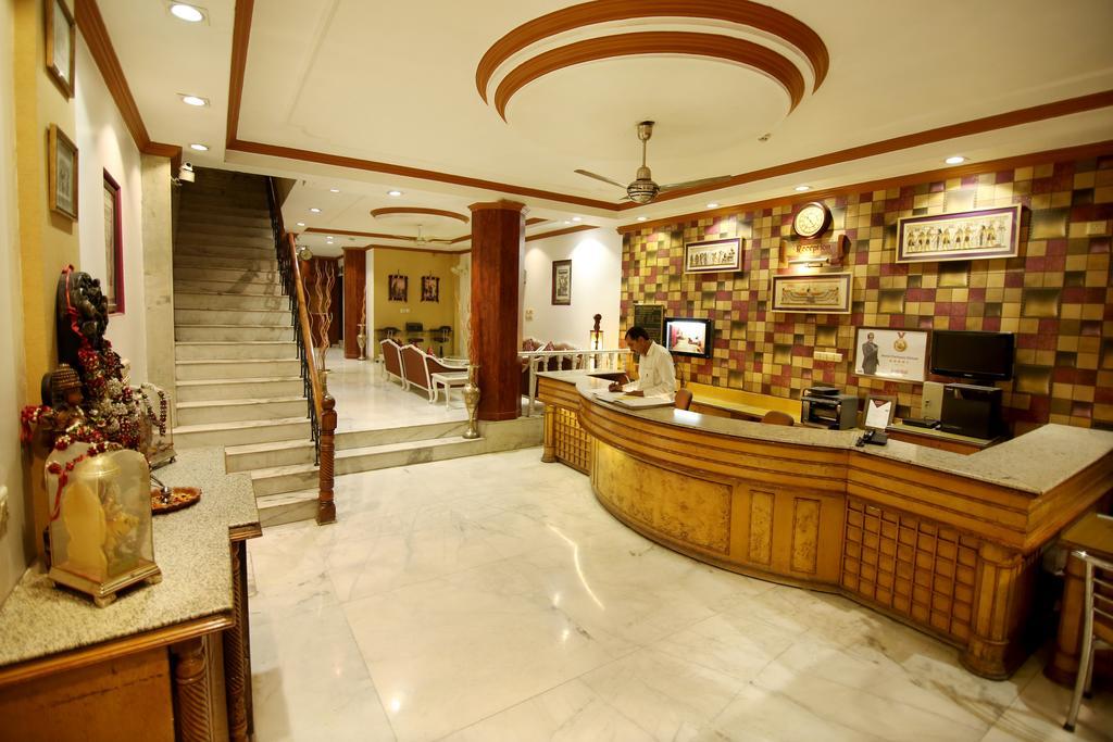 Hotel Parkway Deluxe New Delhi Eksteriør bilde
